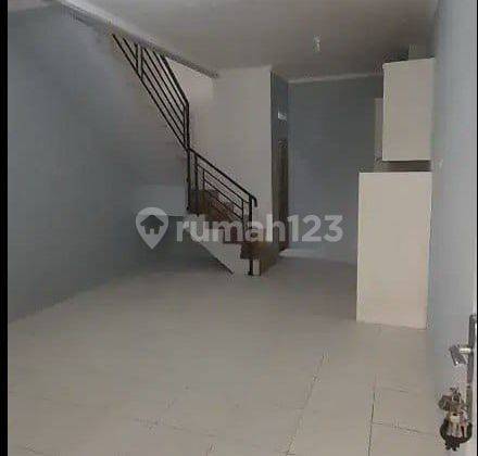 Rumah 2 Lantai di Cendrawasih Cengkareng, Jakarta Barat 2