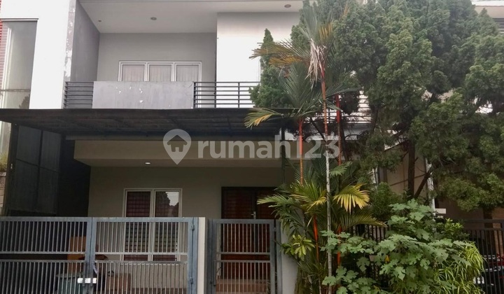 Rumah Bagus 2,5 Lantai di Modernland, Tangerang Rumah Bagus 2,5 Lantai di Modernland, Tangerang