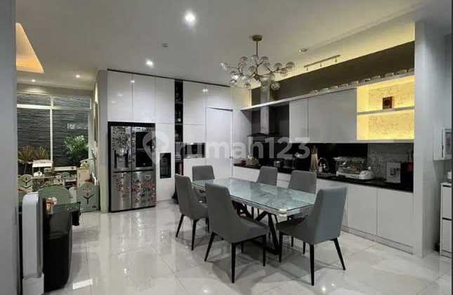 Rumah 2,5 Lantai Full Renovasi di Golf Lake Residence, Jakarta Barat 2