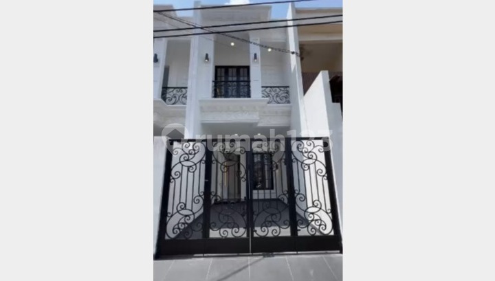 For Sale New American Classic House in West Cengkareng, West Jakarta For Sale New American Classic House in West Cengkareng, West Jakarta