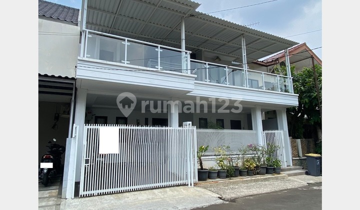 Rumah Full Furnished di Kasuari Bintaro Sektor 9, Tangerang Selatan
