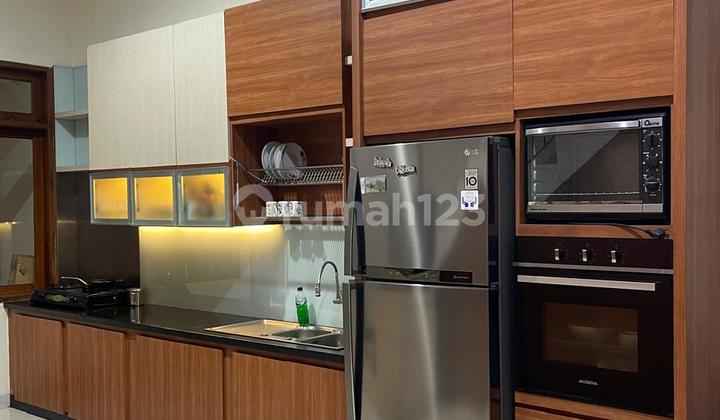 3-Story House in a Strategic Location at Villa Kapuk Mas, North Jakarta (Near PIK) 2