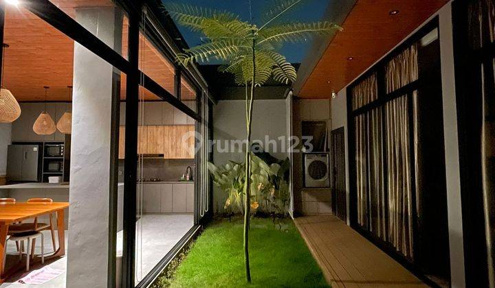  Rumah Brand New Full Furnished di Suvarna Sutera, Tangerang 1