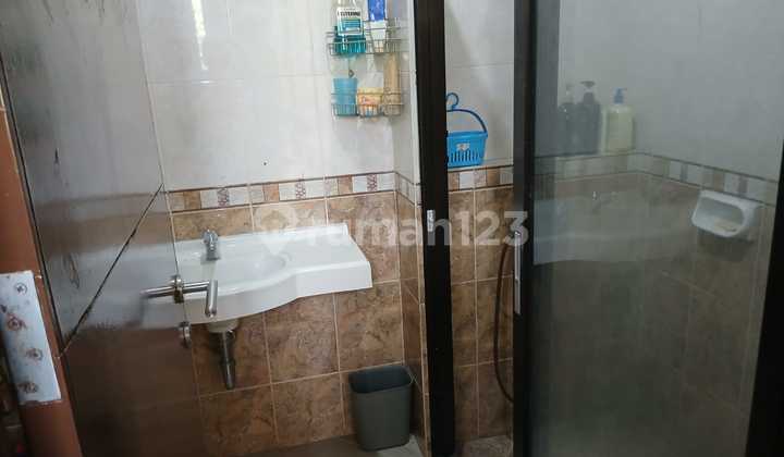 Rumah Bagus Semi Furnished di Perumahan The Green Clsuter Vineyard BSD, Tangerang Selatan 2