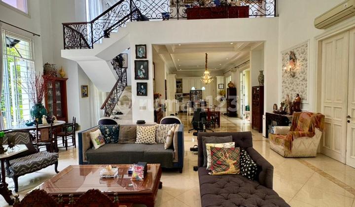 Dijual Rumah Semi Furnished, Desain Classic Colonial Daerah Cipete, Jakarta Selatan Dijual Rumah Semi Furnished, Desain Classic Colonial Daerah Cipete, Jakarta Selatan