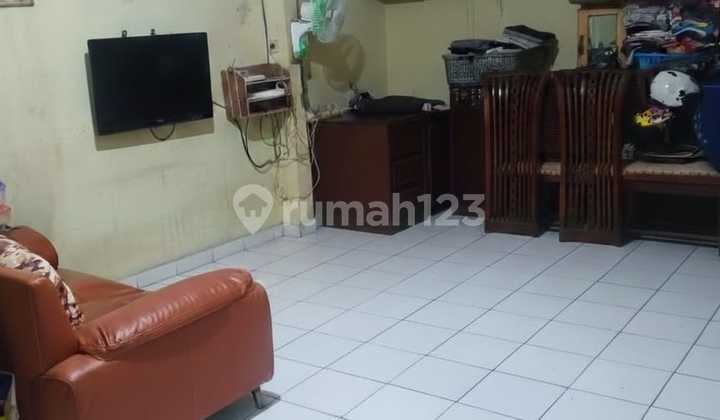 Dijual Rumah Lama Dalam Komplek Area Bintaro Veteran 2