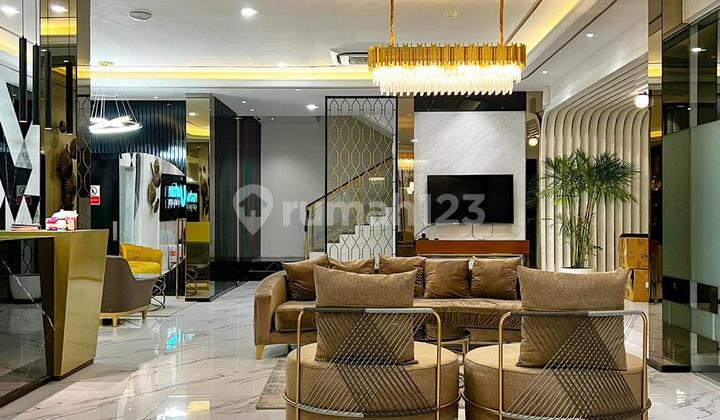 KEMANG LUXURY OFFICE - WHERE PRESTIGE MEETS FUNCTIONALITY KEMANG LUXURY OFFICE - WHERE PRESTIGE MEETS FUNCTIONALITY