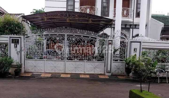 Dijual Rumah Luas di Komplek Puri Pesanggrahan - Jakarta Selatan
