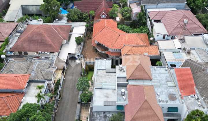 For Quick Sale Old House Land Calculation in South Kemang 2