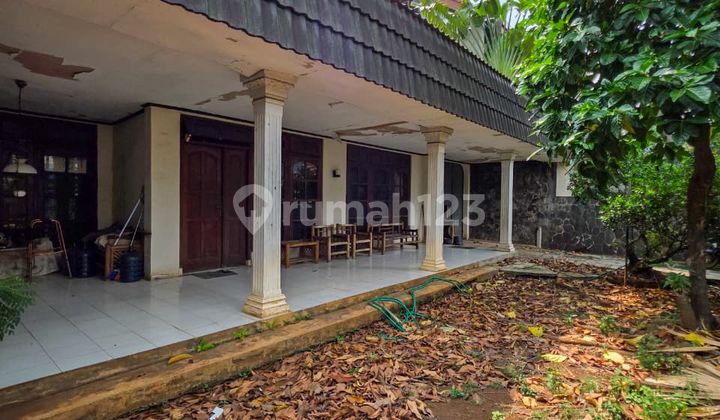Dijual Rumah Lama Kebayoran Baru