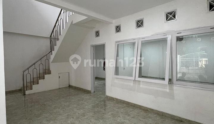 Rumah Baru Renovasi Siap Huni di Beji Permai, Depok 2