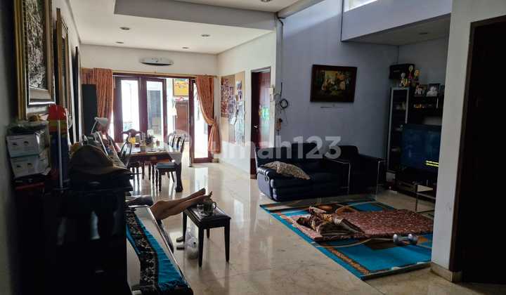 For Sale House on Jalan Baung Raya