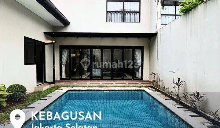 Dijual Rumah Siap Huni Dalam Komplek Besar, Private Pool 1