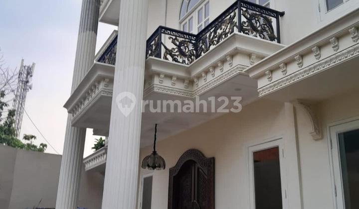 Furnished Luxury House in Kemang Area
