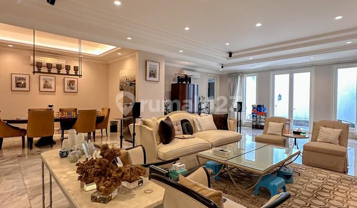 For Sale! Rumah Cantik di Senopati SCBD