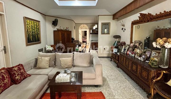 For Sale 1-Story House Vibes Villa in Cirendeu 2