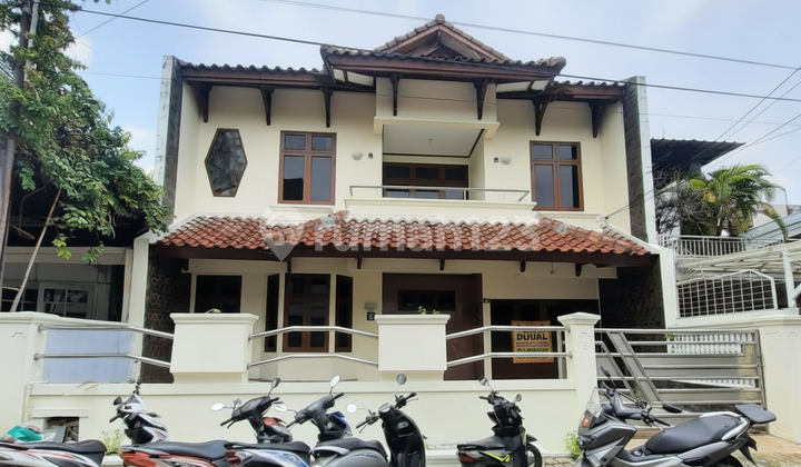 Dijual Rumah di Pondok Indah Alam Segar, Jakarta Selatan