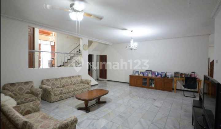 For Sale House in Gandaria Selatan, Kebayoran Baru, South Jakarta For Sale House in Gandaria Selatan, Kebayoran Baru, South Jakarta