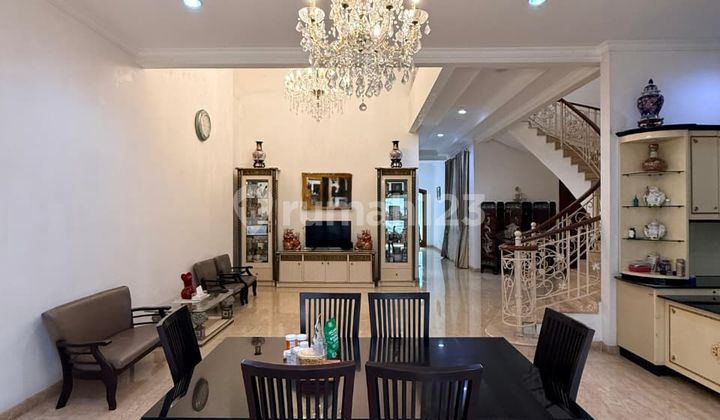 For Sale Well-Maintained Move-In Ready House in Kebayoran Baru, South Jakarta