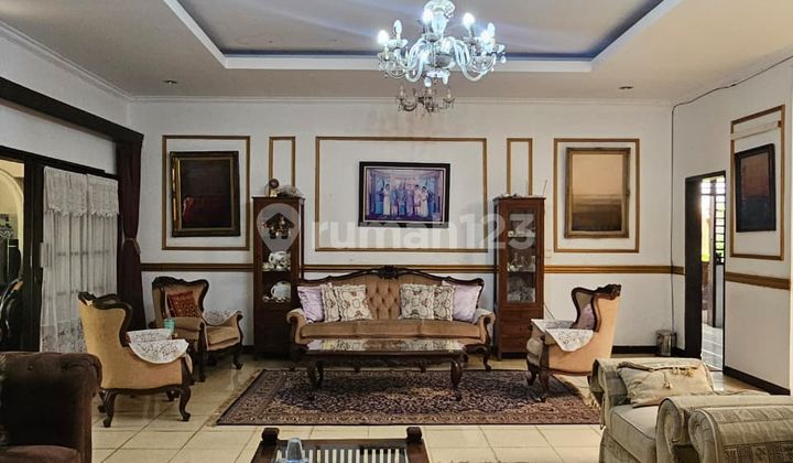 Old House for Sale, Land Area Counted in Cipete, South Jakarta Old House for Sale, Land Area Counted in Cipete, South Jakarta