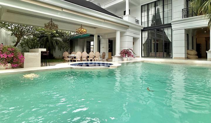 Luxurious Modern Classic House Kemang / Pejaten Barat