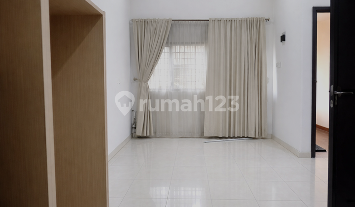 Rumah Dijual Cepat di Cluster Alia, Tangerang Rumah Dijual Cepat di Cluster Alia, Tangerang