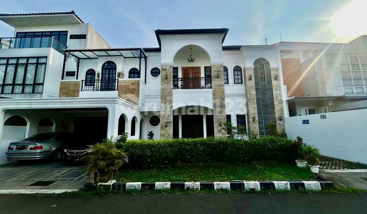 Rumah Modern Dalam Perumahan Besar Siap Huni Lebak Bulus