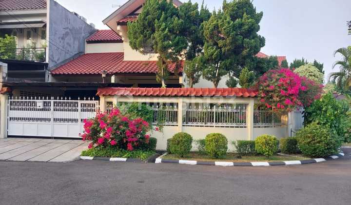 Rumah 2 Lantai Siap Huni di Komplek Mewah Pondok Indah