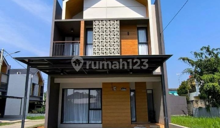 Rumah 2 Lantai Bebas Banjir Tembalang Semarang 1