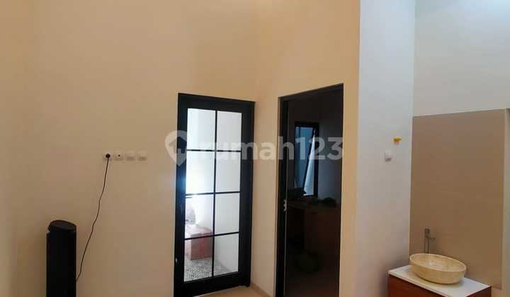 Rumah Bebas Banjir D Mangunharjo Tembalang Rumah Bagus SHM di Gapura Durenan Indah, Jl. Duren Indah, Mangunharjo, Tembalang, Kota Semarang, Jawa Tengah, Indonesia, 50272, Tembalang