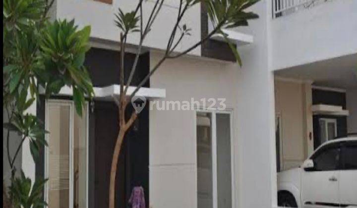 Rumah 2 Lantai Kondisi Bagus Di Sepatan 1