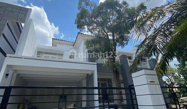 Dijual Rumah  Park Avenue Baru Renov Siap Huni Surabaya 2