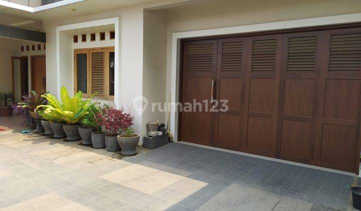 Dijual Rumah Luas Tanah 300m Lokasi Strategis Karang Tengah Tangerang  2