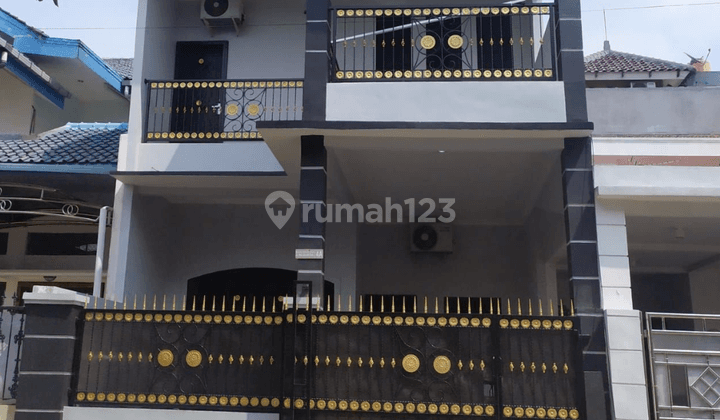 Disewakan Rumah Mewah Strategis Harga Merakyat di Jakarta Timur. 1
