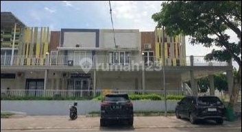 2-Story Shop House with Strategic Location in the Center of Palu City 2