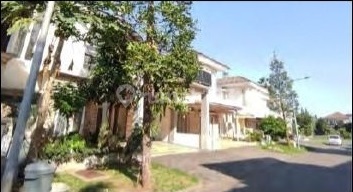 Comfortable and Lush Exclusive Residence in Jember City 2