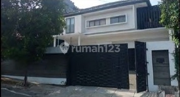 Hunian Mewah Strategis Nyaman Lokasi Elite Segera Lelang 2