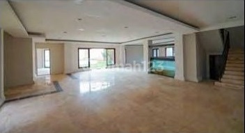 Rumah Luas Lapang di Daerah Cluster yang Nyaman 2