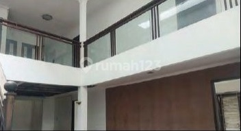 Rumah Impian Letak Strategis di Kebayoran Baru 2