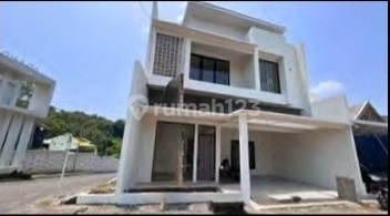 Rumah Baru2lantai Sejuk di Ngaliyan Semarang 2