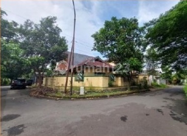 Comfortable and Lush 2-Story Hook House in Bekasi 2