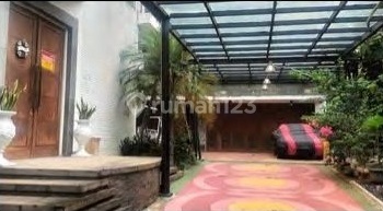 Rumah Mewah dan Megah di Lingkungan yang Sangat Nyaman 2