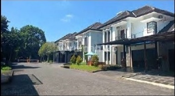 Rumah Mewah 2 Lantai di Sleman Yogyakarta 2