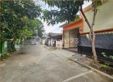 Rumah Strategis Asri 2 Lantai di Kota Bekasi 2