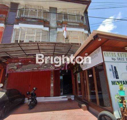 / 3 STOREY SHOPHOUSE IN KUTA 1