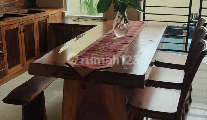 Rumah Dua Lantai Siap Huni Di Kerobokan Cuma 2 Menit Ke Sekolah Bali Kiddy 