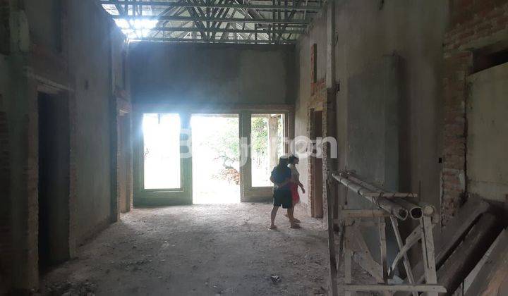 TANAH DAN BANGUNAN LOKASI STRATEGIS DI ATAMBUA NTT 2