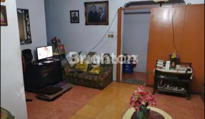 Rumah Kost 2 lantai  Di Jelambar  LT 172 m2  Jakarta 
