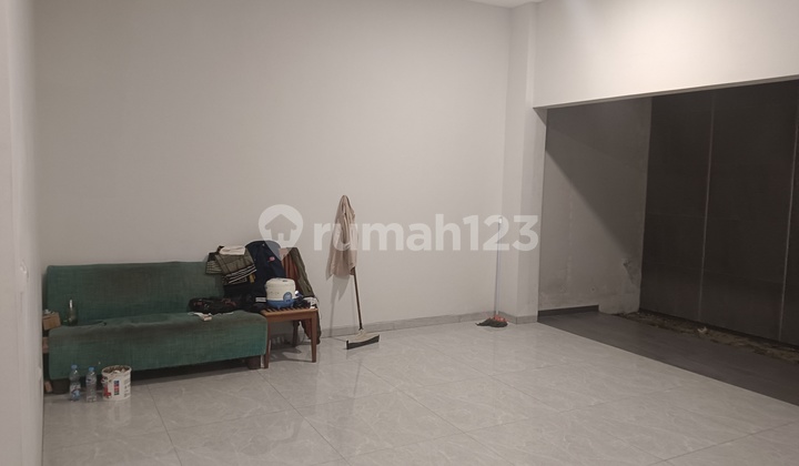 Dijual Rumah Baru Metland Puri, 2 Lantai 2