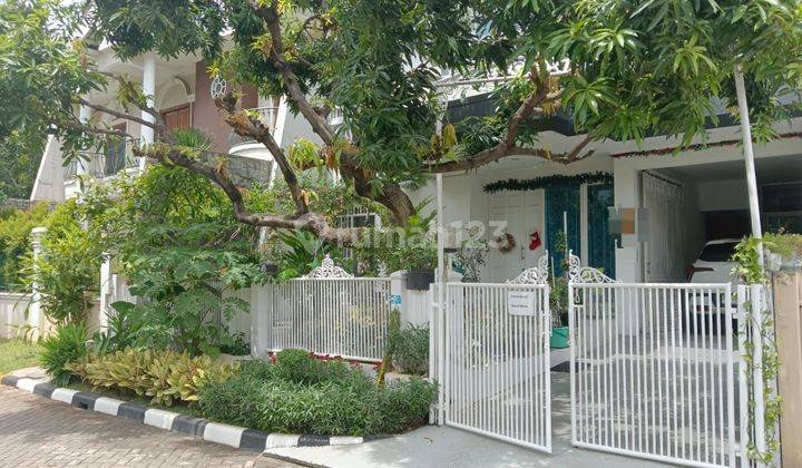 Dijual Cepat Rumah Siap Huni, 2 Lantai, Selatan 1